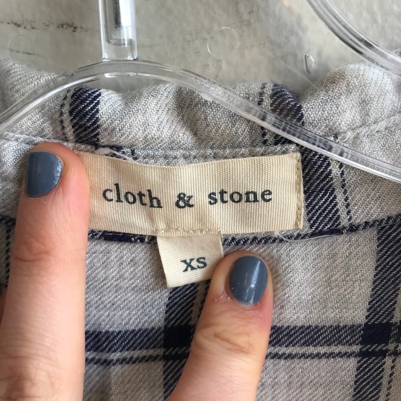 Cloth & Stone plaid buttondown - Picture 2 of 6